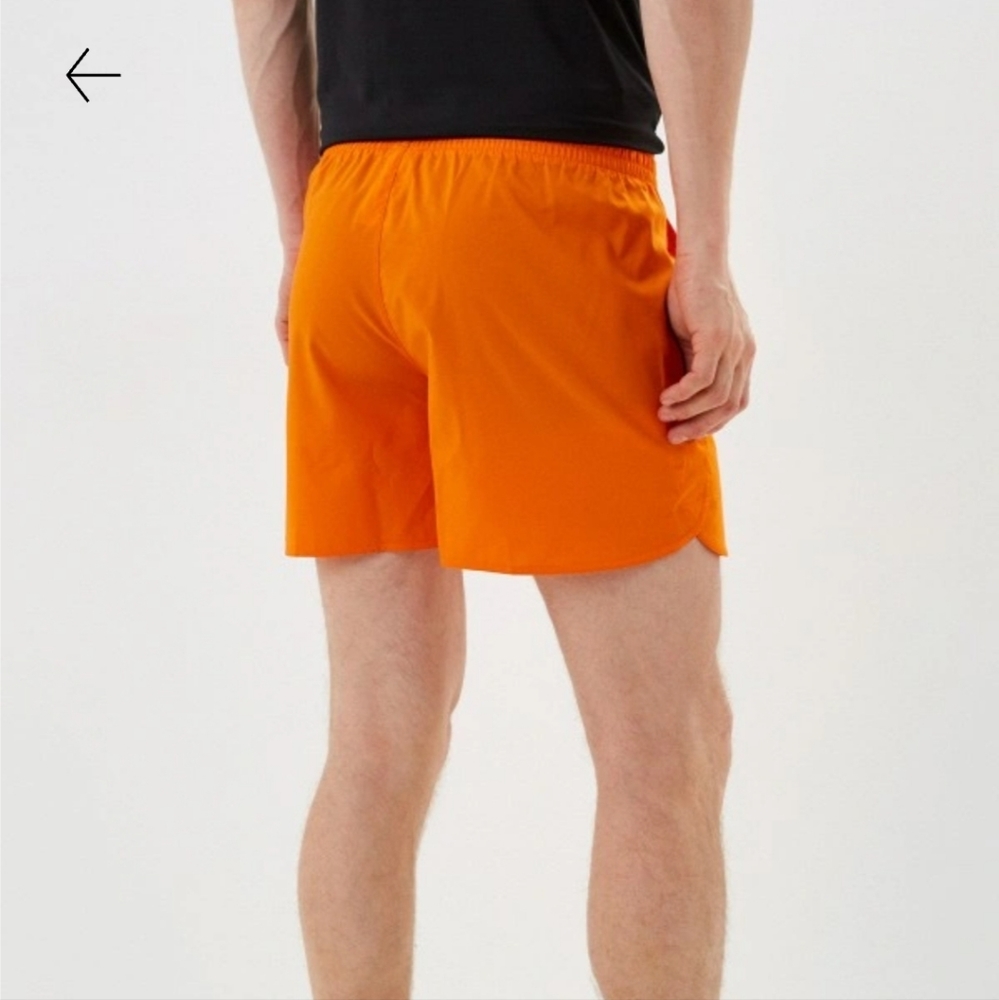 NWT Reebok men's train woven graphic short - Picture 3 of 5